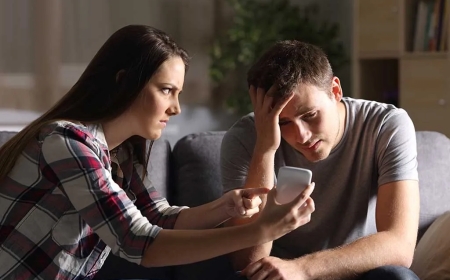 കുടുബ ബന്ധങ്ങളിലെ സോഷ്യൽ മീഡിയ സ്വാധീനം